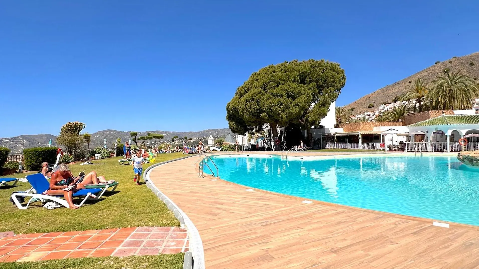 San Francisco 71 Casasol Apartments Nerja